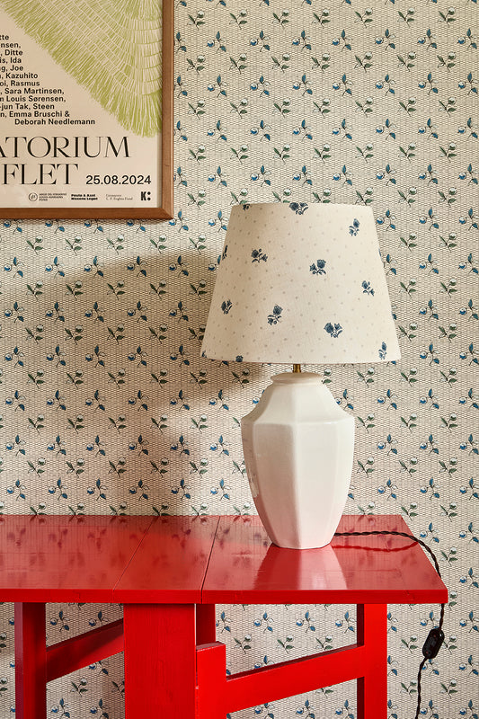 Table lamp